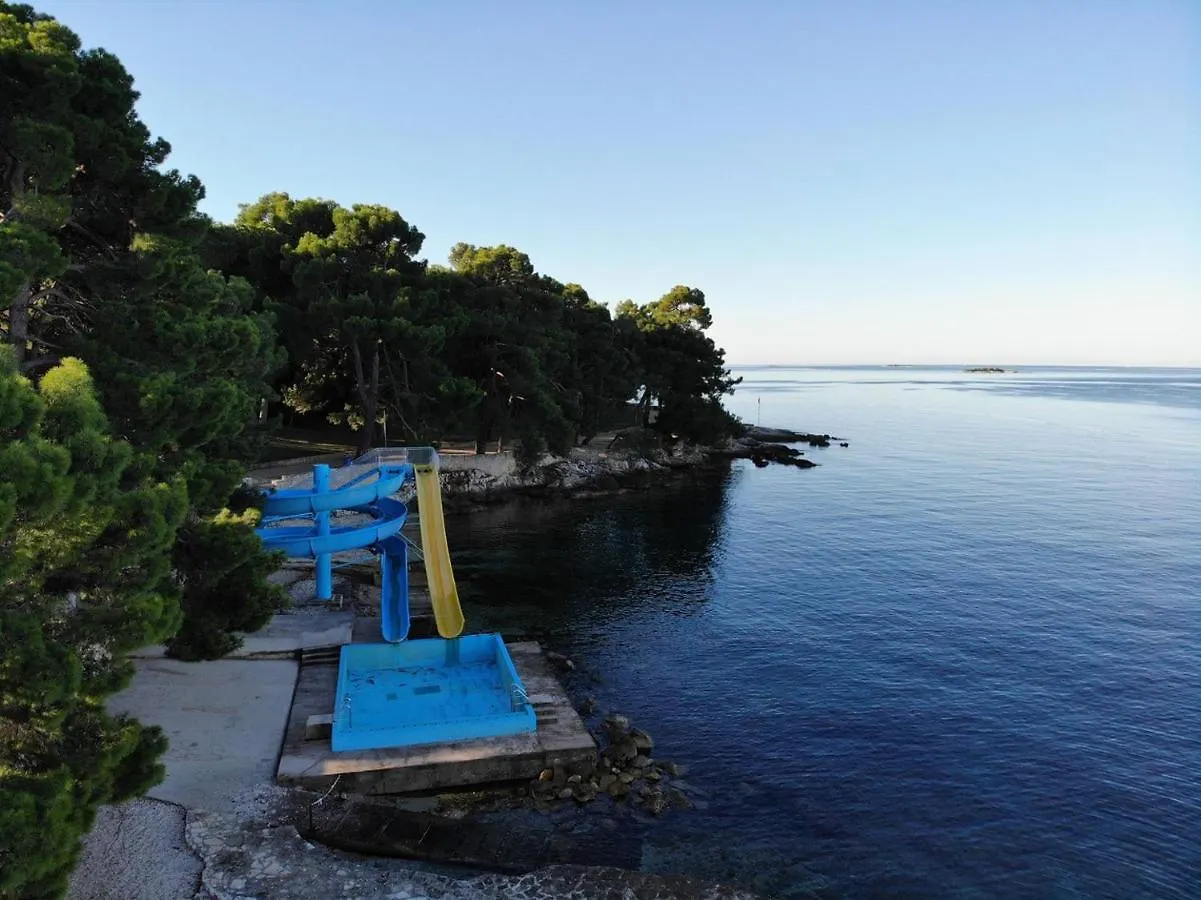 Holiday House Ritosa, For Max 8 Persons Beach Area Porec