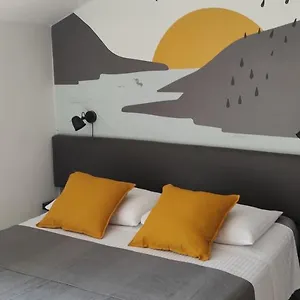 Sumamore Apartment