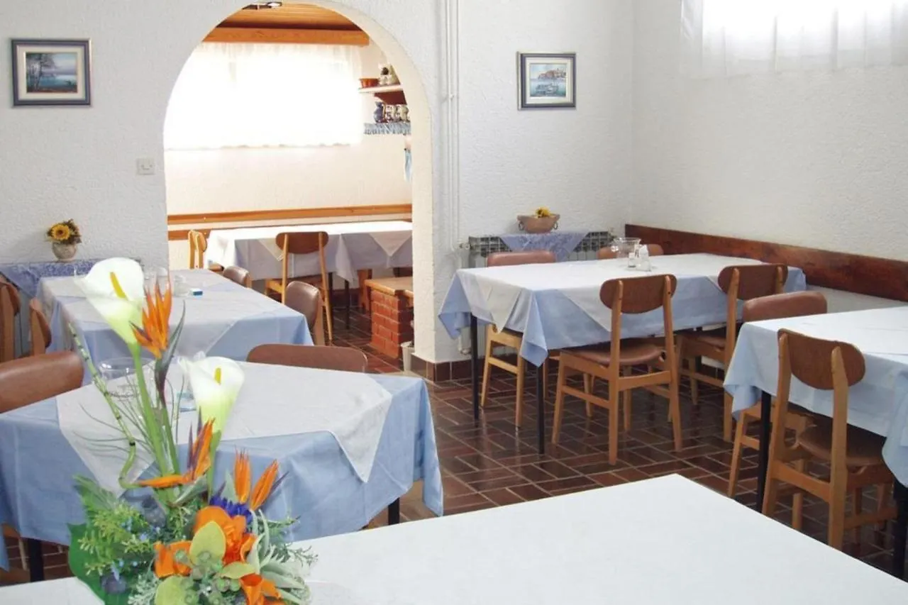 Holiday House Ritosa, For Max 8 Persons Beach Area Porec 0*,  Croazia