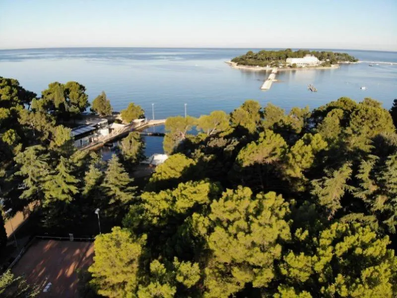 Holiday House Ritosa, For Max 8 Persons Beach Area Porec Croazia