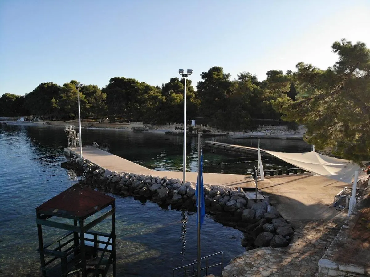 Holiday House Ritosa, For Max 8 Persons Beach Area Porec Croazia